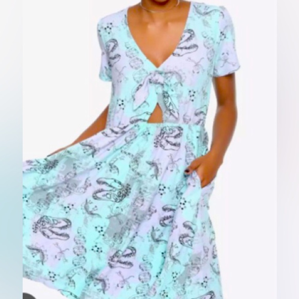 NWT Hot Topic Jurassic World dress